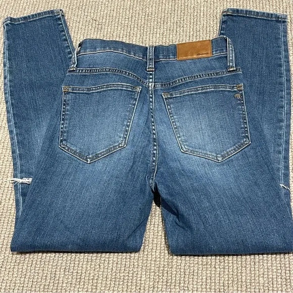 Madewell 9” High-Rise Skinny Crop Jeans in Delmar Wash: Eco Edition (24) - Picture 9 of 12